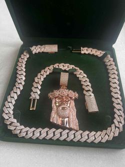Chain Bracelet And Pendant