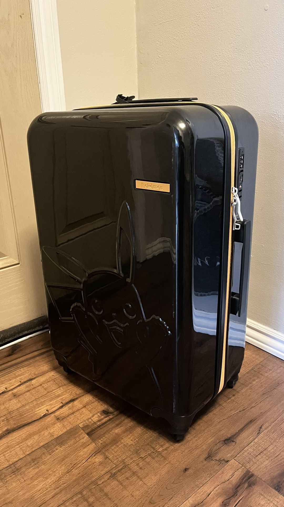 Pokemon Pikachu Suitcase Travel Luggage Black 62L