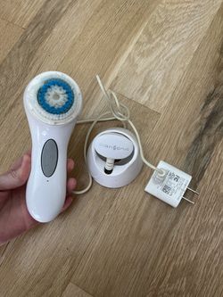 Clarisonic Aria Device Face and Body Cleansing Brush System Used White W/ New Brush