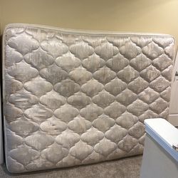 Queen mattress Moving Out Sale