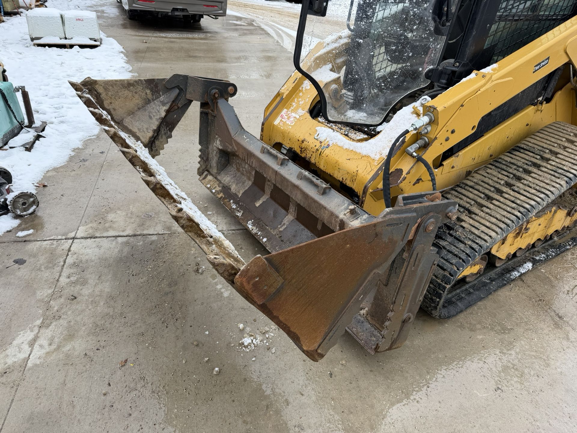 Bobcat 4 In 1 Bucket