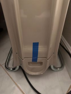 Whirlpool Swash Express Clothing Care System – Dewrinkle & Refresh Clothes at Home