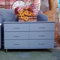 Small MCM gray 6/drawer dresser