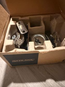 New Schlage Single Cylinder Deadbolt lock full set