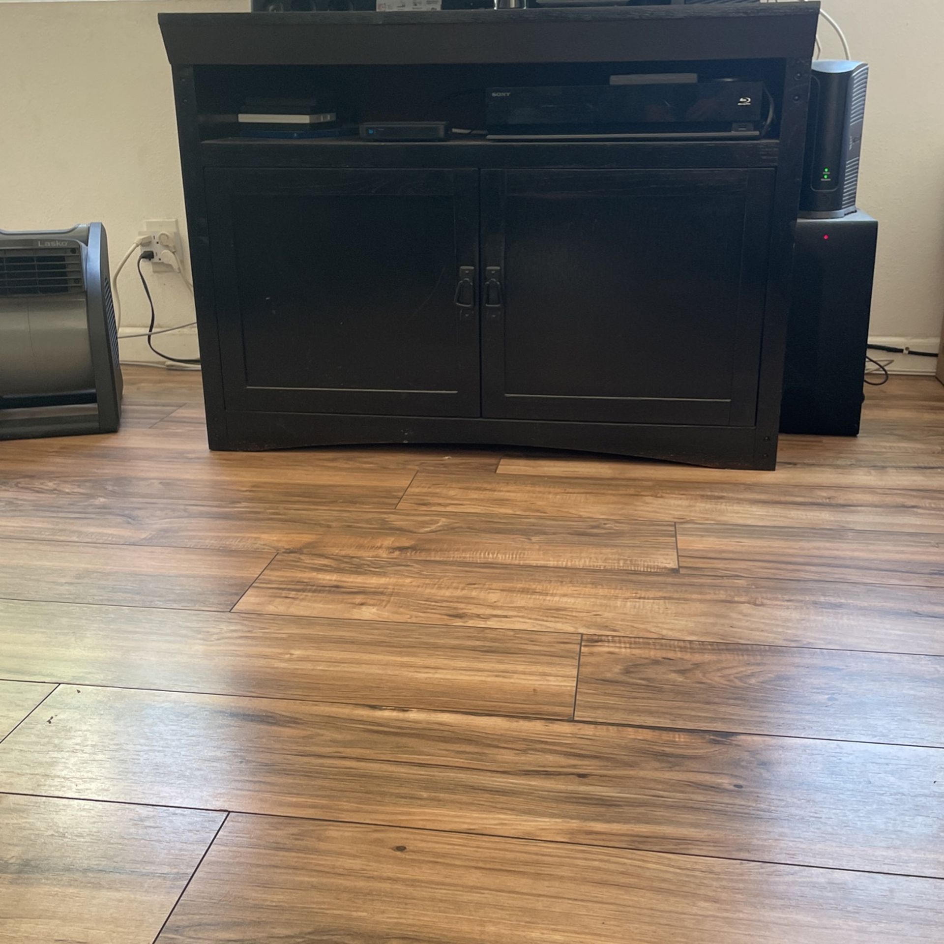 Black Tv Stand