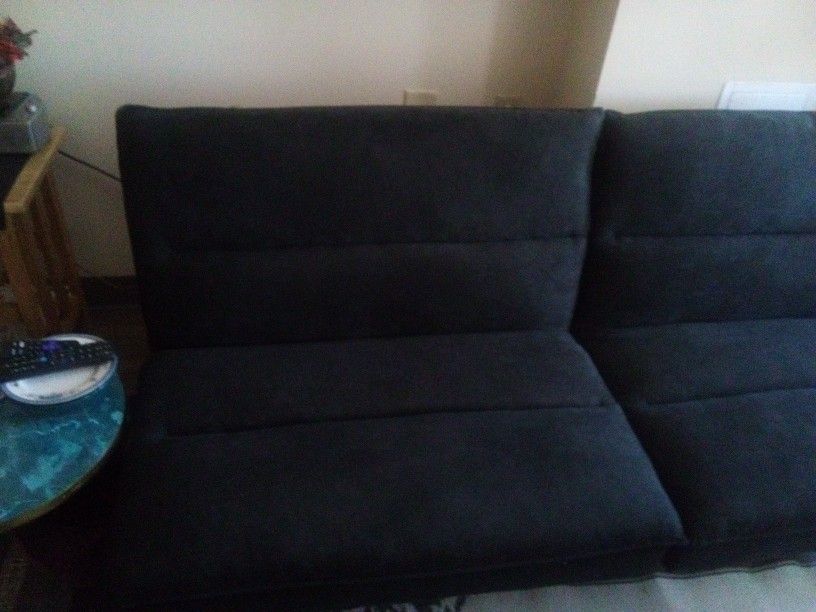 Black Futon 