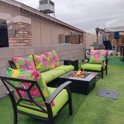 Nice Patio Furniture Good Condition 