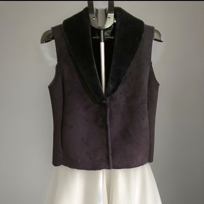 Lauren Ralph Lauren Classic Black Faux Suede + Fur Vest Trim Woman’s Size S