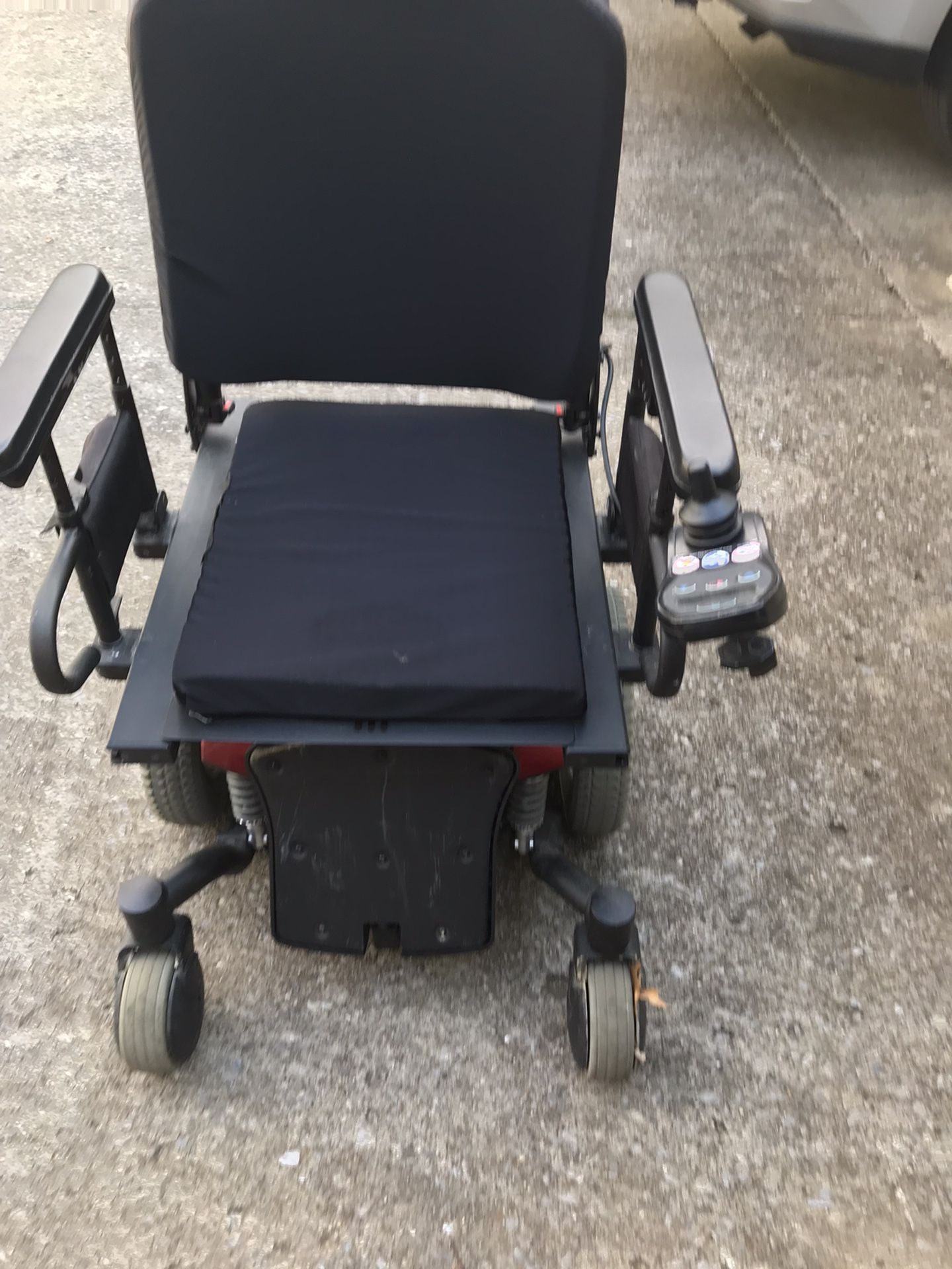 POWER CHAIR