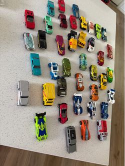 40 cars hot wheels