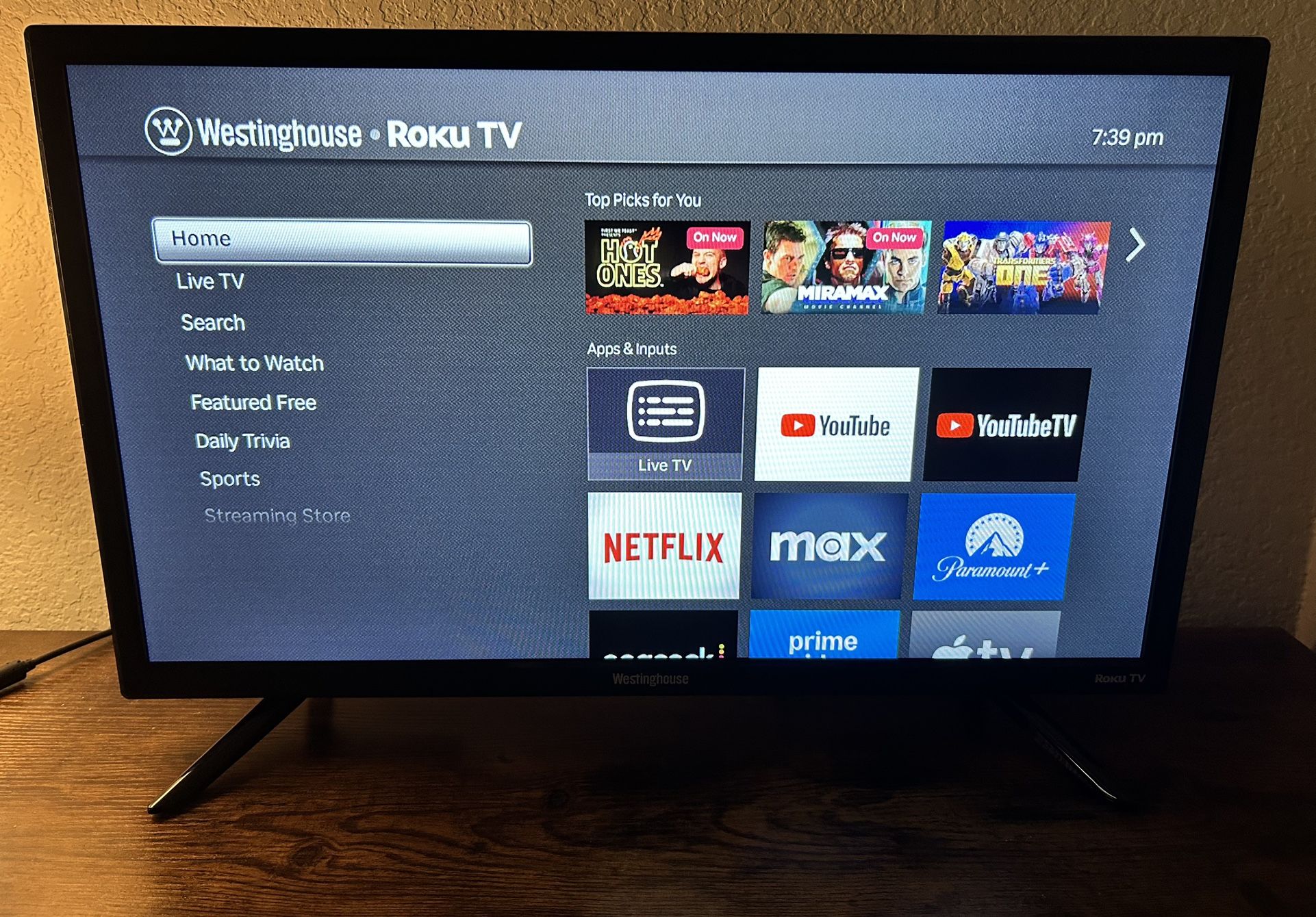 Westinghouse Roku TV - 24 Inch Smart TV