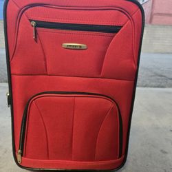 Rockland Carry On Bag