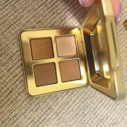 Hourglass Eye Shadow Palette