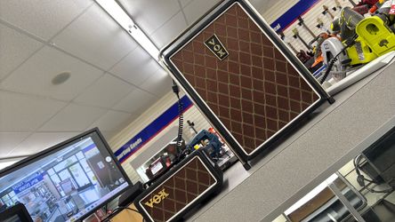 VOX Guitar Amplifier Set