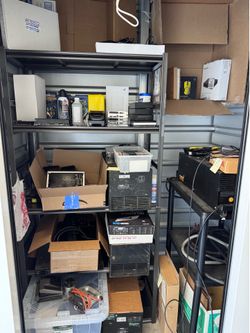 PC parts storage unit