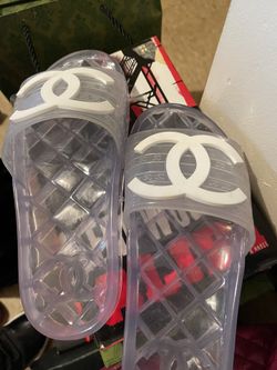 Chanel Slides