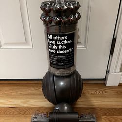 Dyson Cinetic Big Ball Animal+Allergy Vacuum Cleaner for in Issaquah, WA - OfferUp