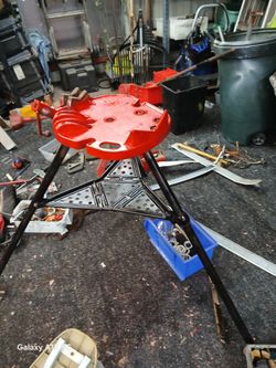 1/8 To 6 " Pipe Vise 