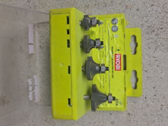 Roundover router bit set