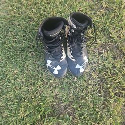 Kids Under Armour Highlight football cleats