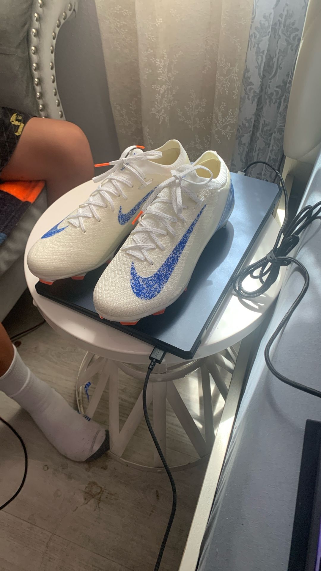 Mercurial Vapor 16