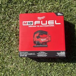 NEW(NUEVO) Milwaukee M18 Fuel Jig Saw 