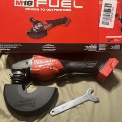 Milwaukee M18 FUEL 18-Volt Lithium-Ion Brushless Cordless 4-1/2 in./6 in. Braking Grinder with Paddle Switch (Tool-Only)