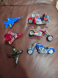Spiderman toys airplanes and bikes Maisto 2004-2005