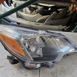 Mitsubishi Mirage Right Headlight Oem 