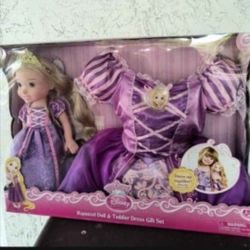*Disney* Rapunzel doll and toddler dress gift set  k new! Fits 2T-4T