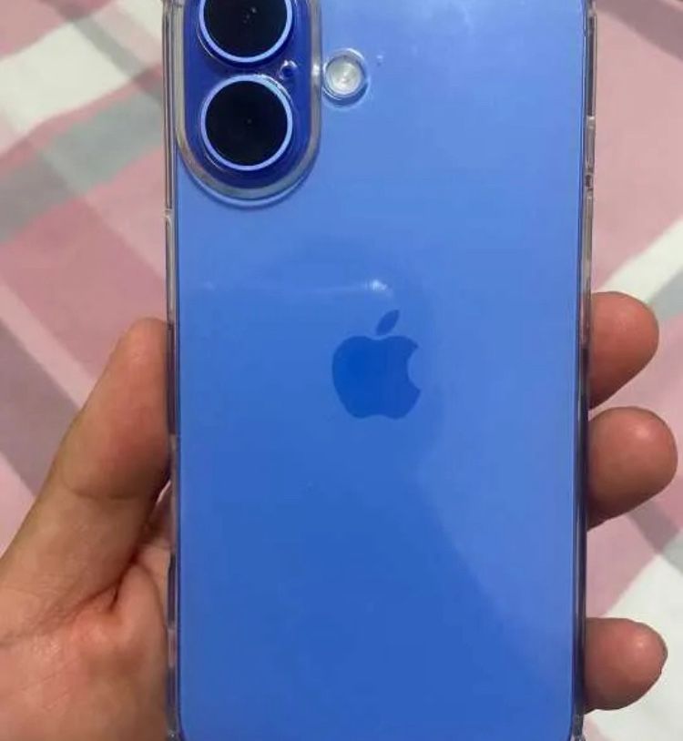 iPhone 16