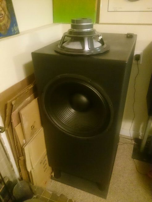 Hi fi sub woffers