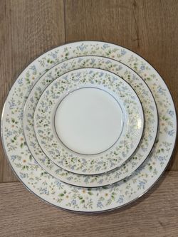 Vintage Floral China Plate Settings- Cash only
