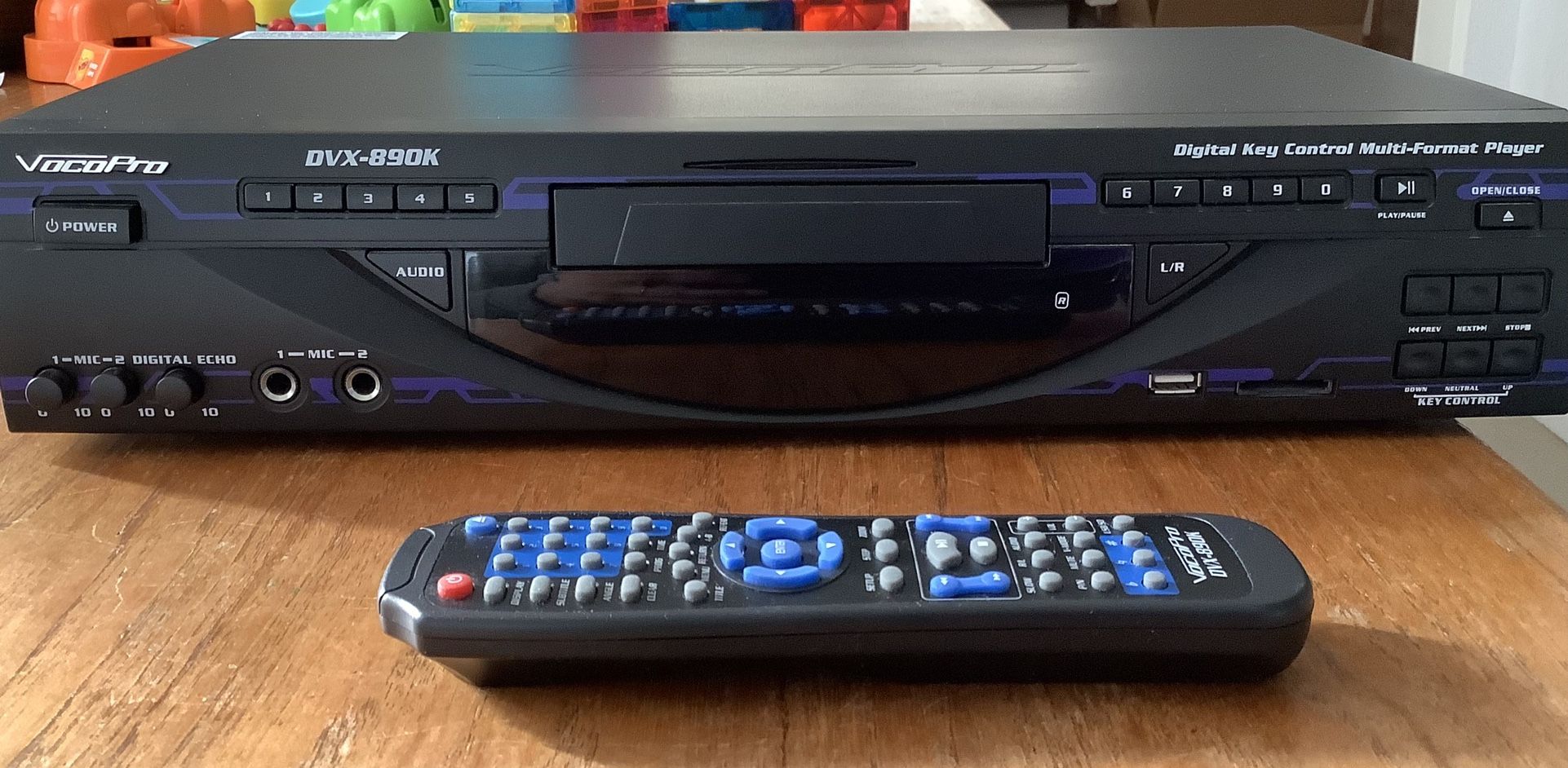 VocoPro DVX - 890K - Multi Format Player - Digital Key Control w/ Remote