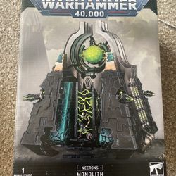 Warhammer 40k Necrons Monolith