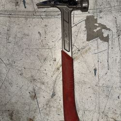 Milwaukee 22 ounce hammer