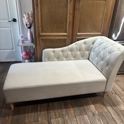 Chaise lounge sofa