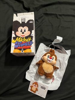 Disney Mickey Family Dale Keychain Figure