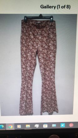 SO Pants Womens Medium Leggings Floral High Rise Flare Lettuce Hem Pull On Brown
