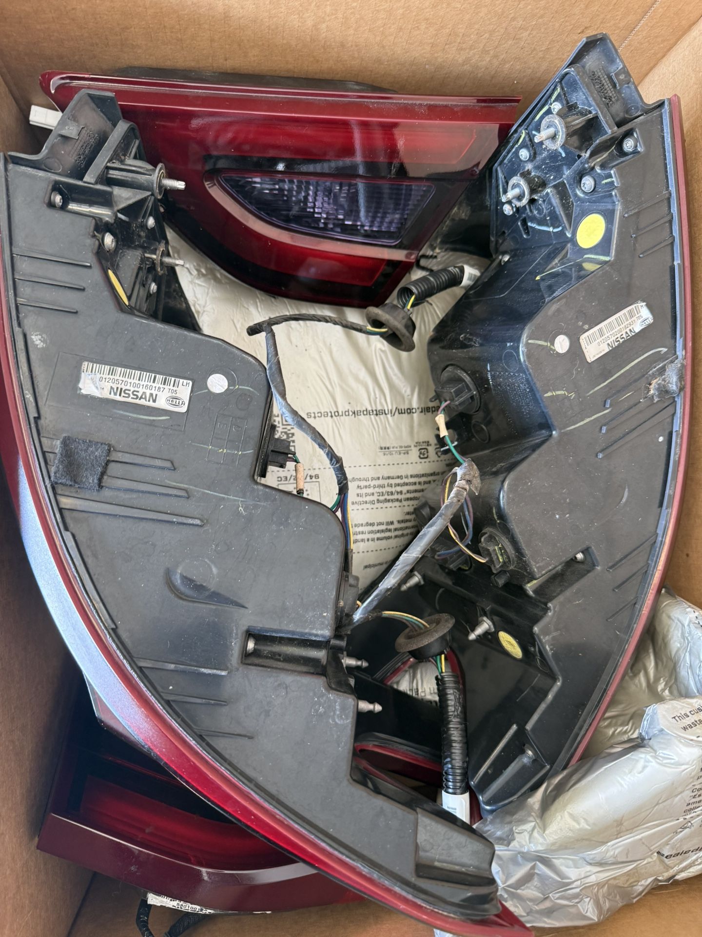 2018 Oem Tinted Nissan Maxima Taillights And Trunk Reverse Lights. Great Condition!