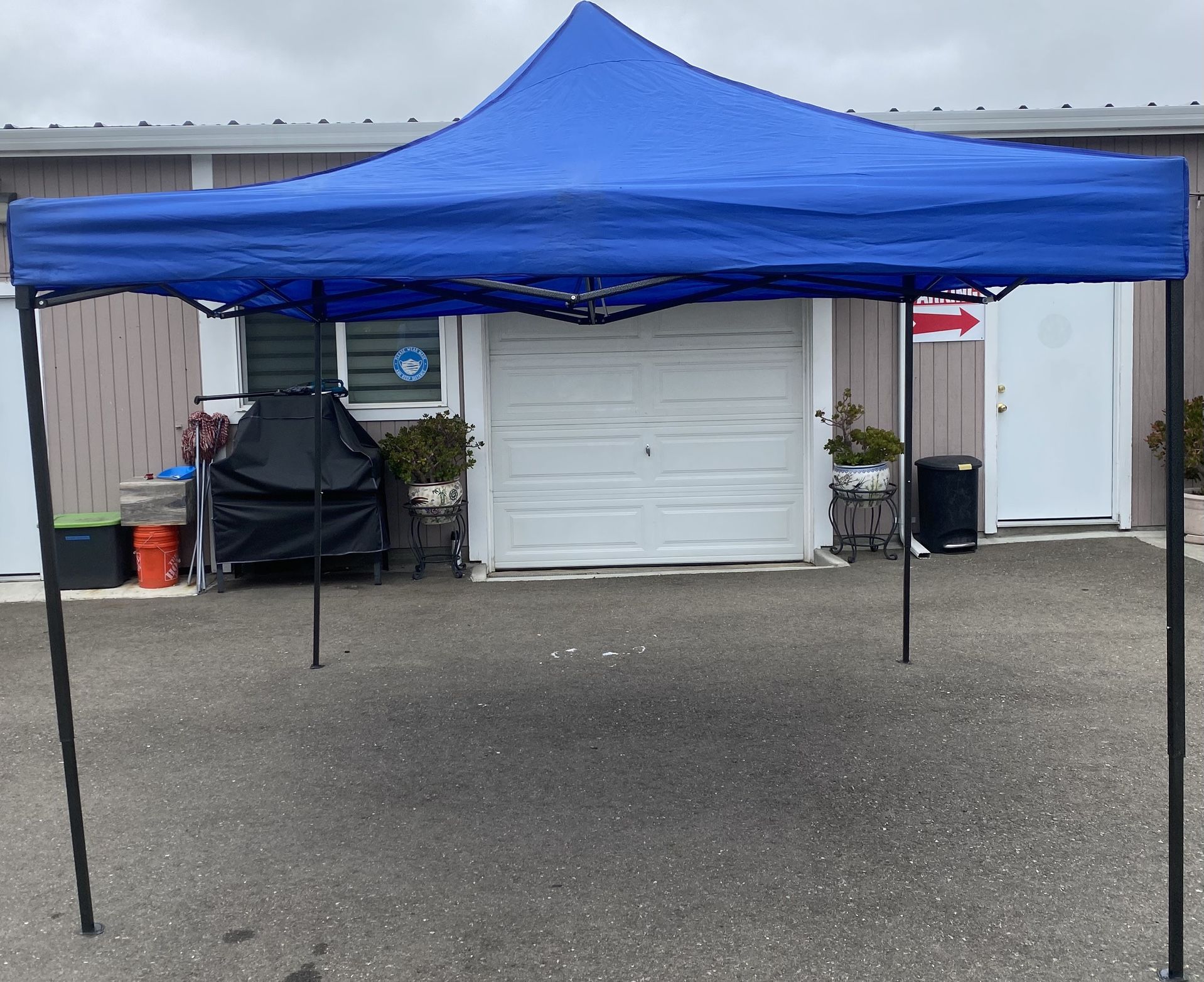 10x10 ft Push Instant Hub Canopy, Blue (used)