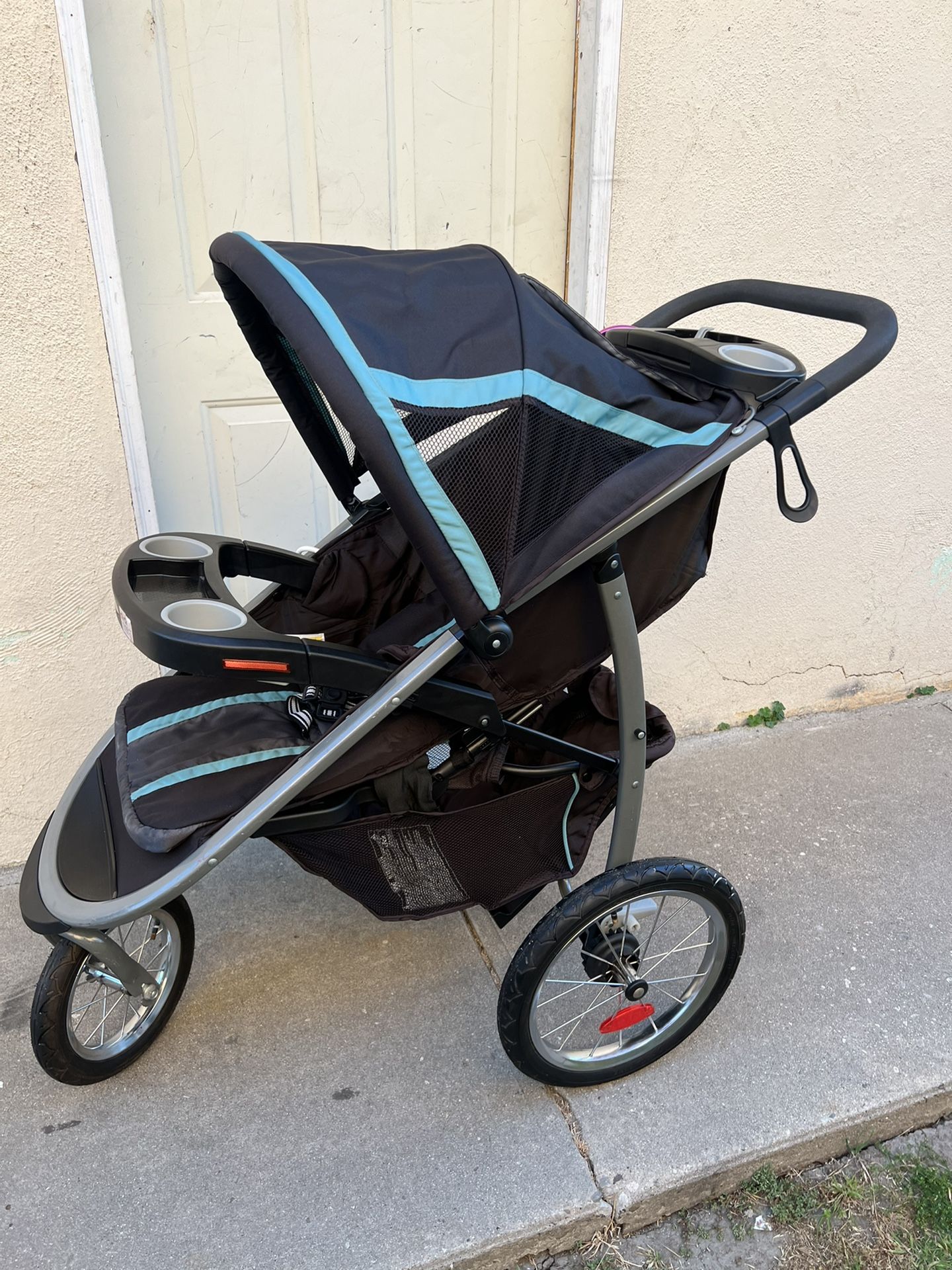 GRACO JOGGER STROLLER