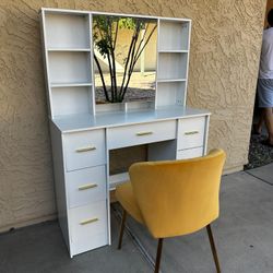 Vanity With Chair