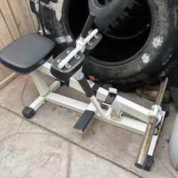 Calf Raise Machine