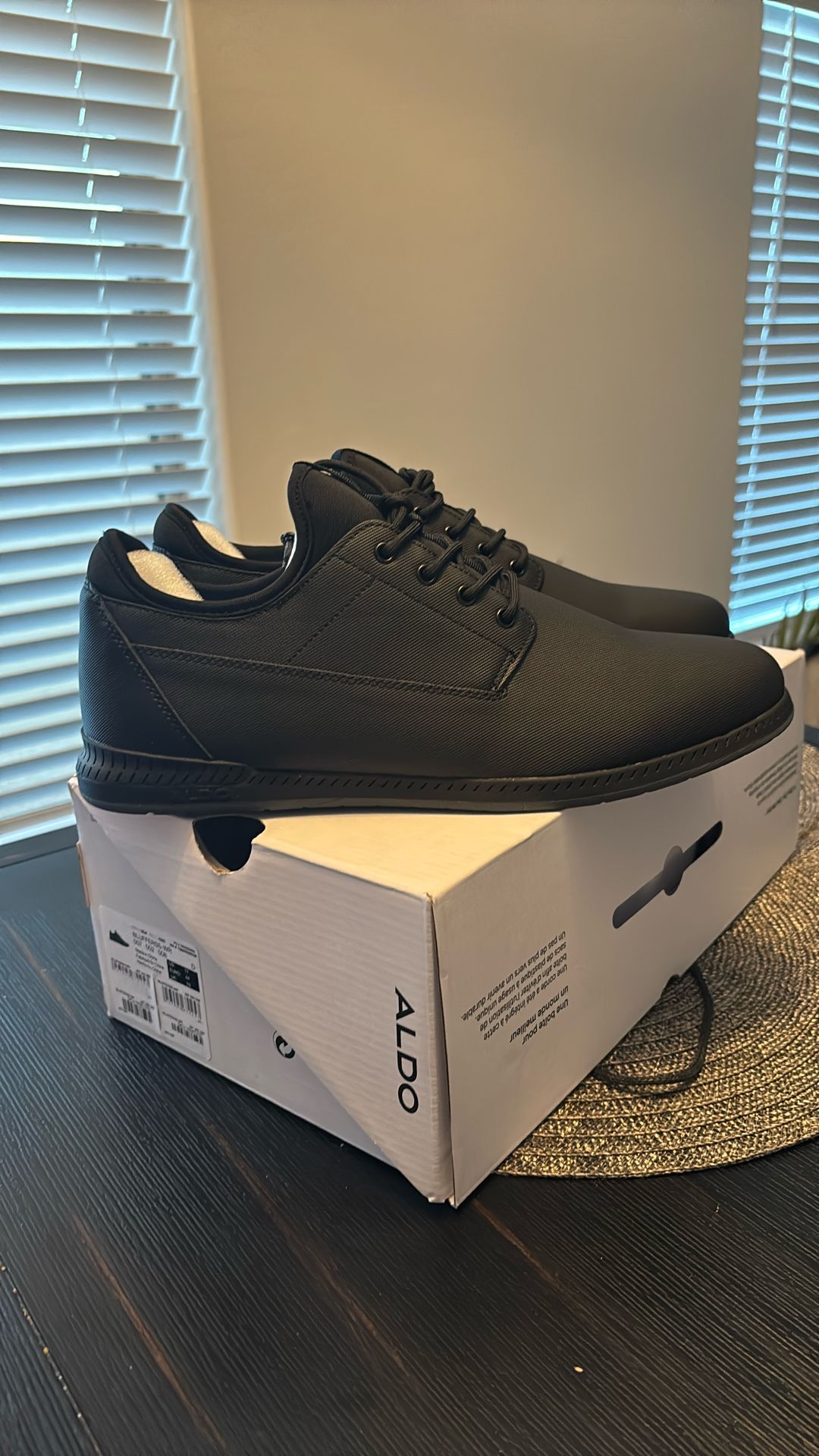 Men’s Casual Shoes