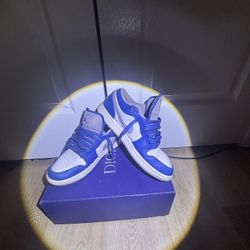Jordan 1 Low's - True Blue Cement Size 10.5