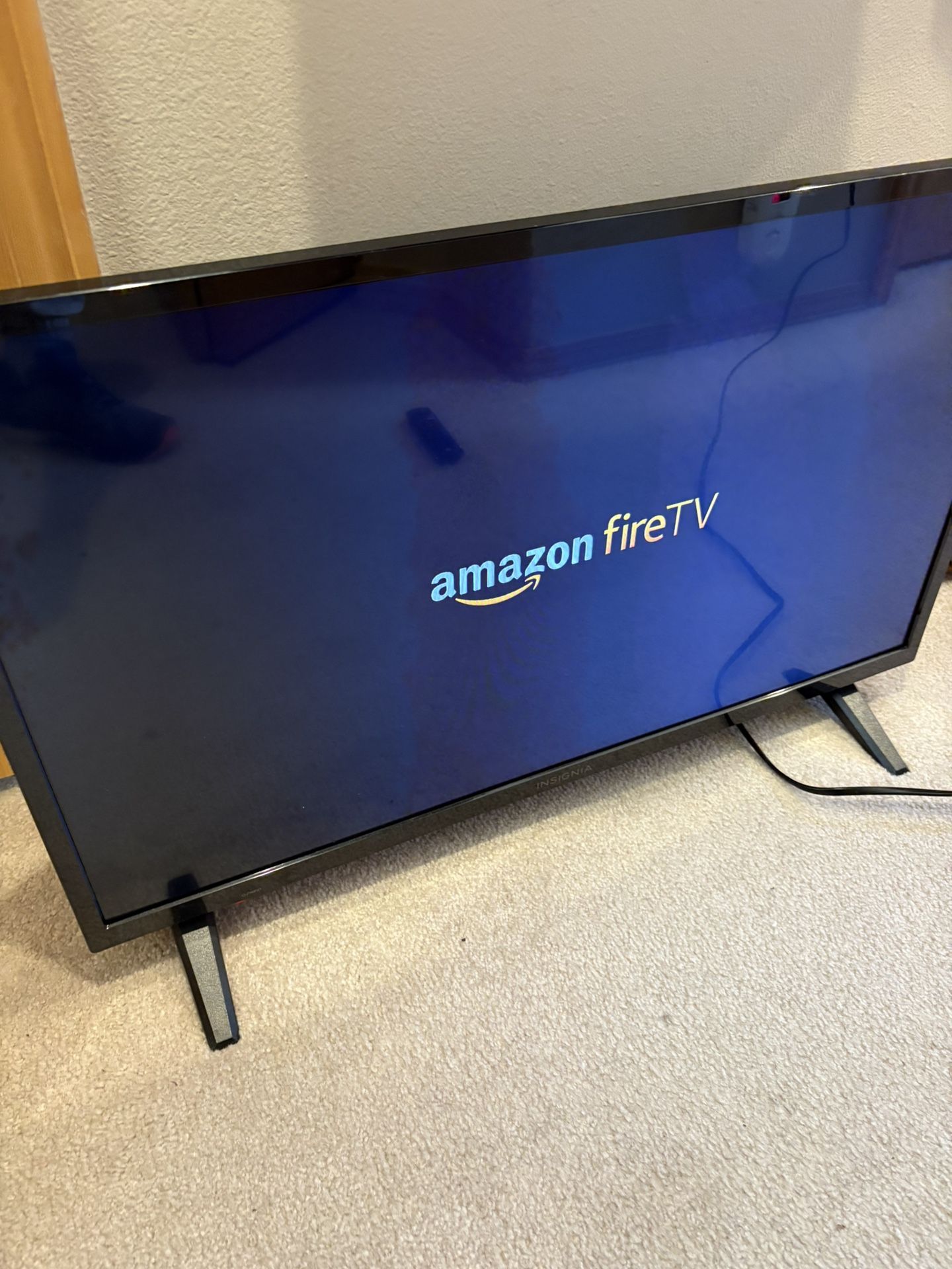 Insignia 32” TV