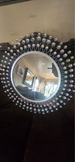 Round Wall Mirror with Crystal Bead Frame