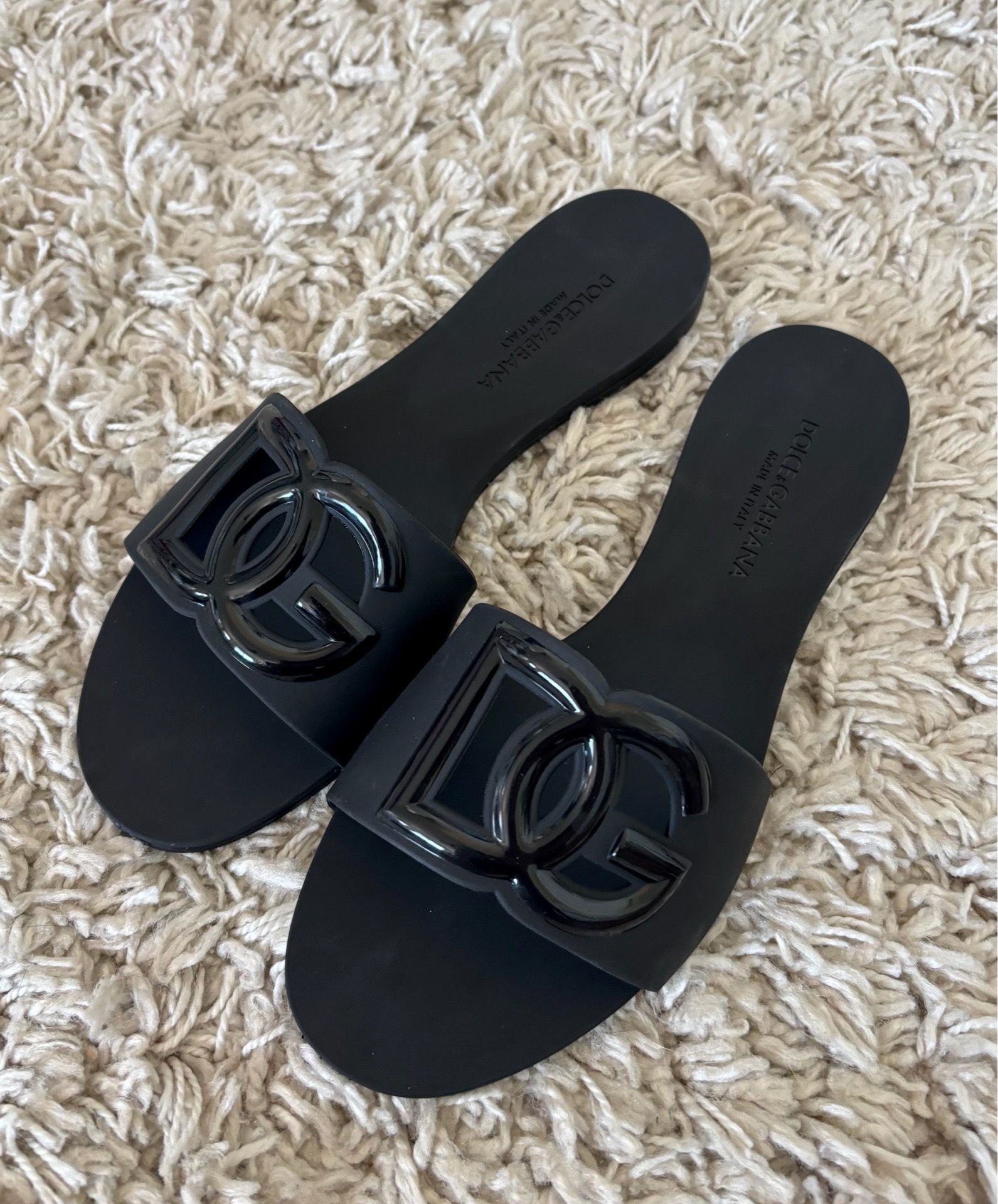 Dolce & Gabbana Slides Women’s Size 8 Brand New