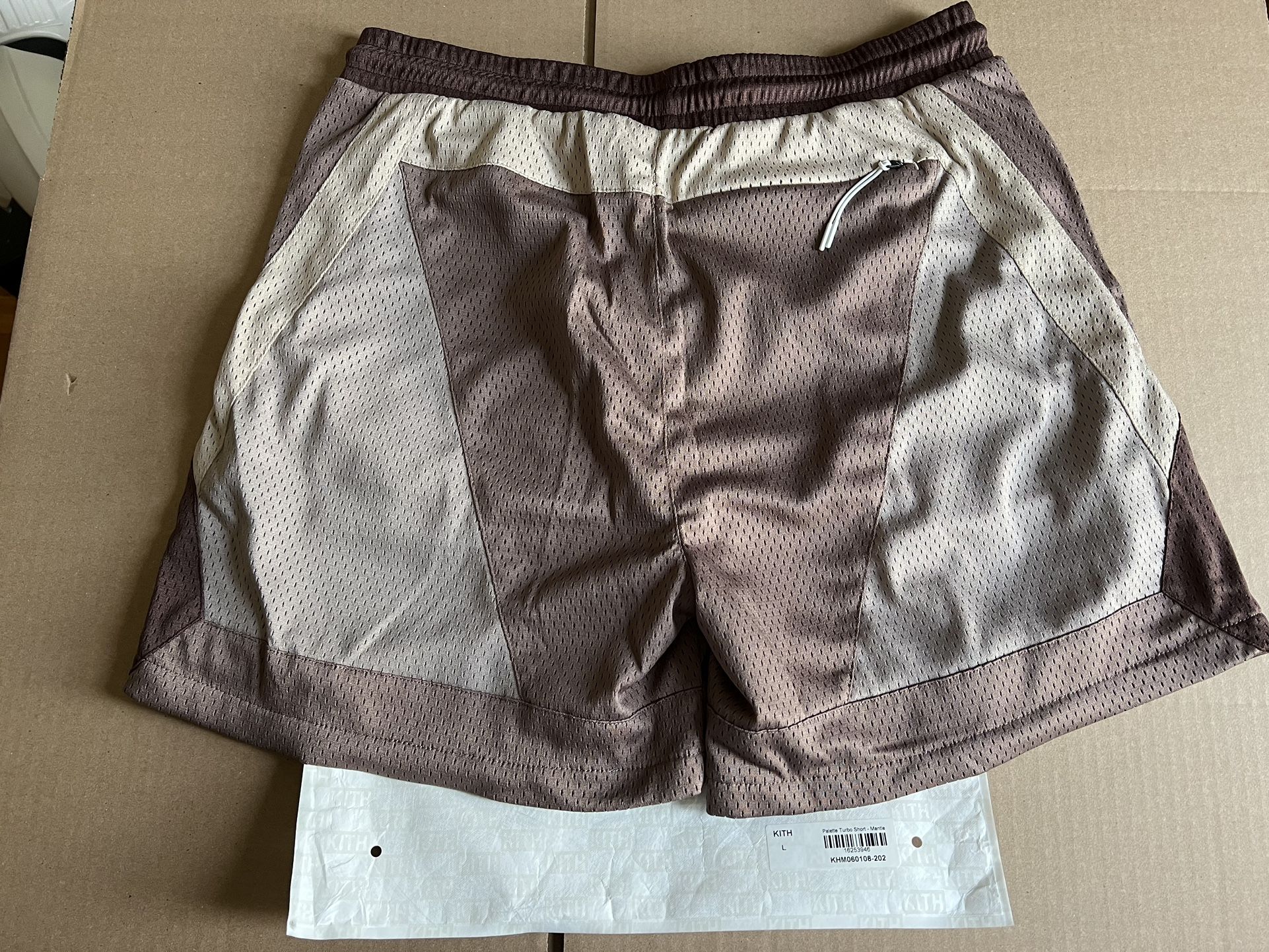 トレンド kith キス パレット ターボショーツ ショートパンツ 22SS L